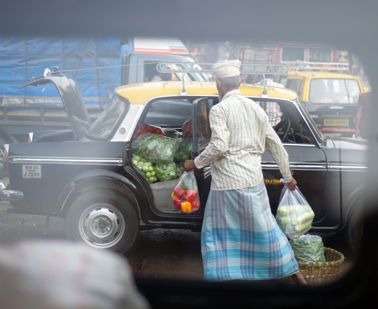 Kaali Peeli - Iconic Taxi - VII